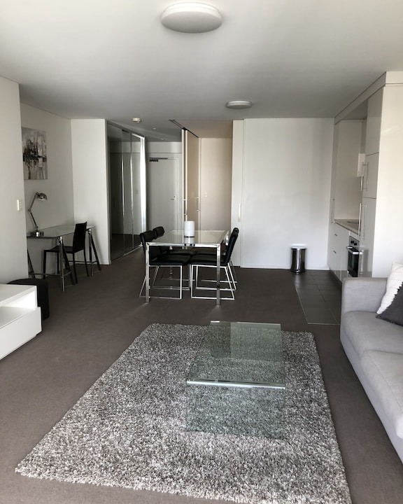 Photo of Livingroom in Neutral Bay