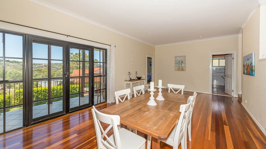 Photo of Livingroom in Macmasters Beach