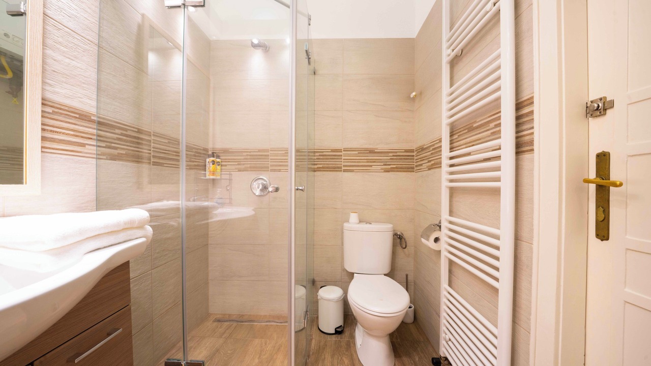 Photo of Bathroom in Palace District