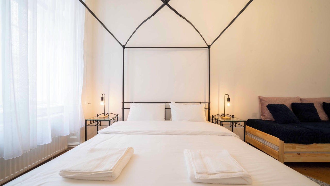 Photo of Bedroom in Palace District