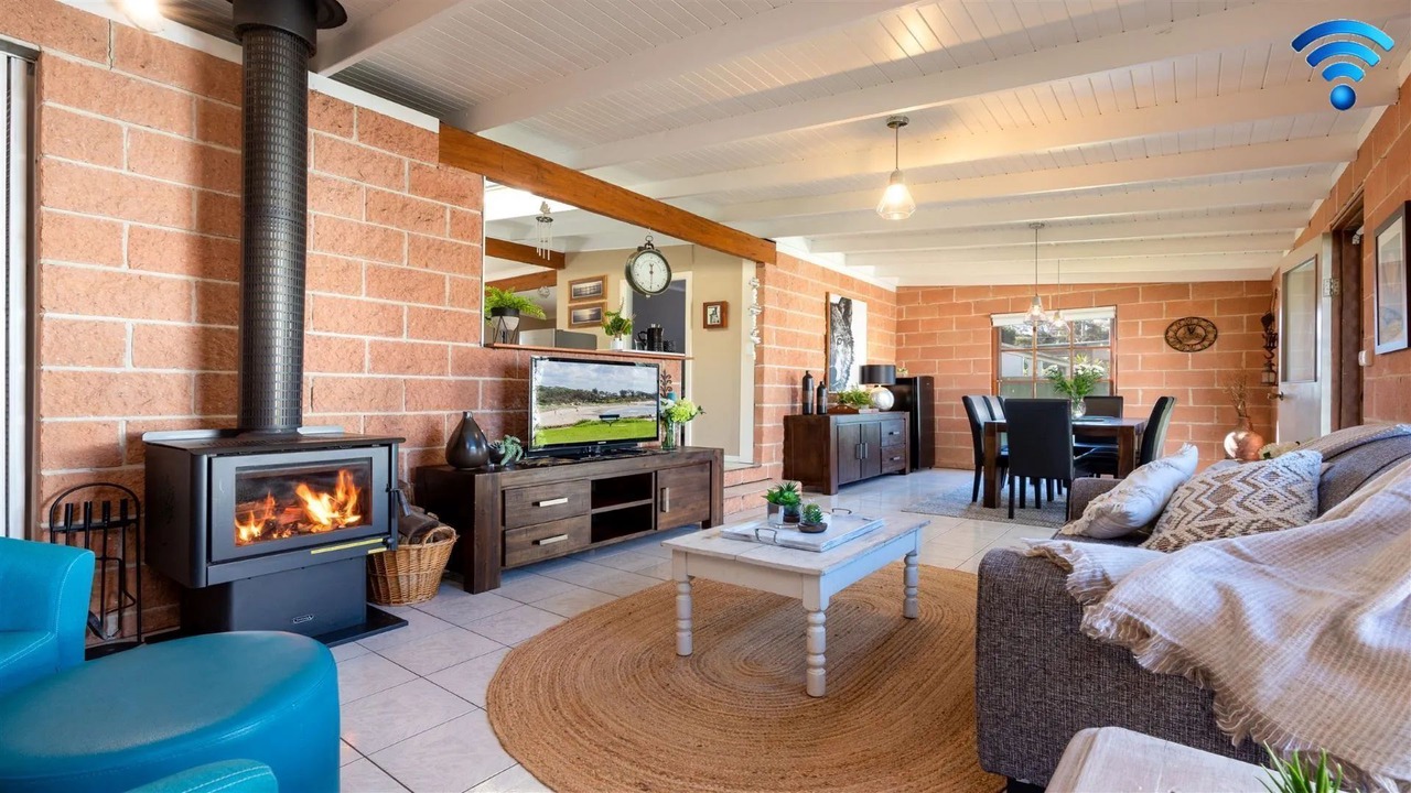 Photo of Livingroom in Currarong