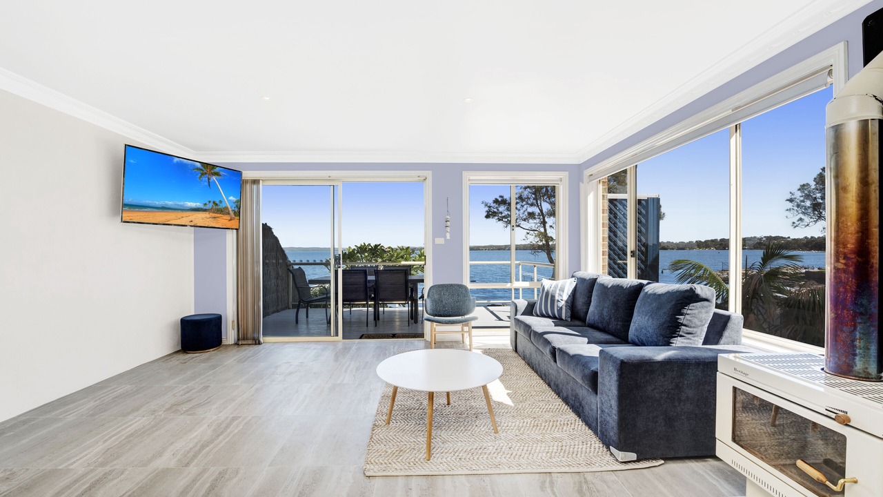 Photo of Livingroom in Toukley