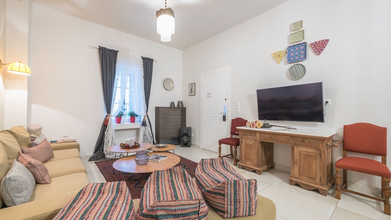 Photo of Livingroom in Plaka