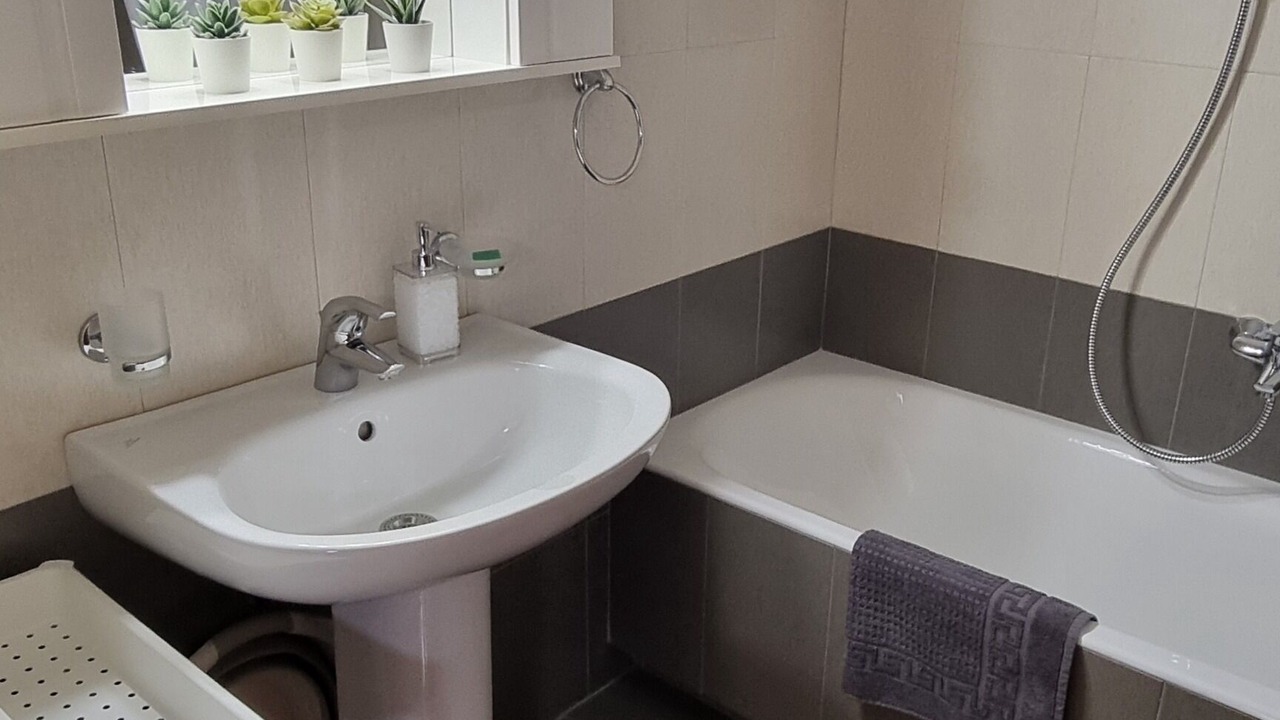 Photo of Bathroom in Keratsini-Drapetsona