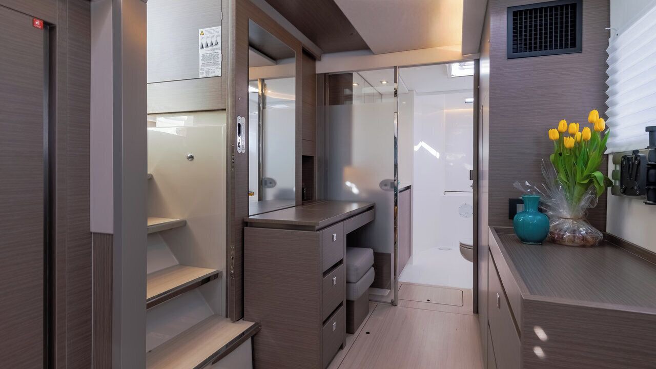 Photo of Others in Great Mountain