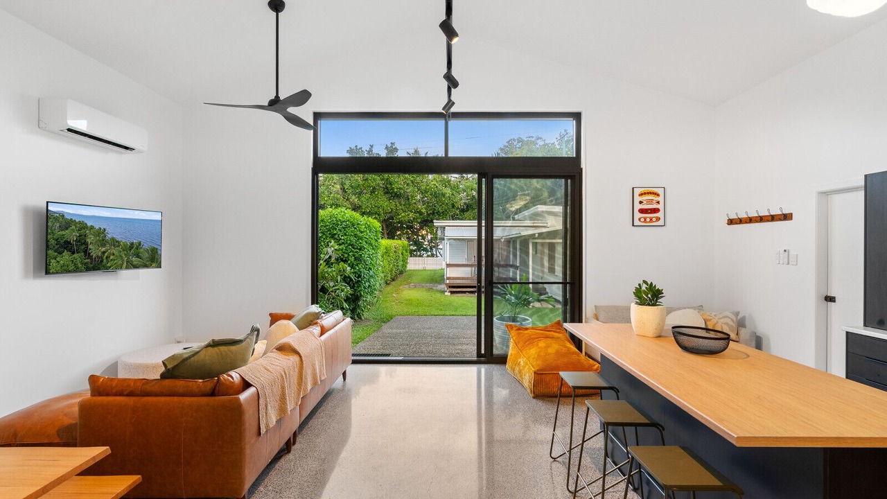 Photo of Livingroom in Newell