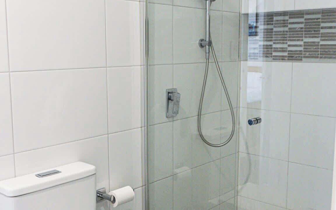 Photo of Bathroom in Gledswood Hills