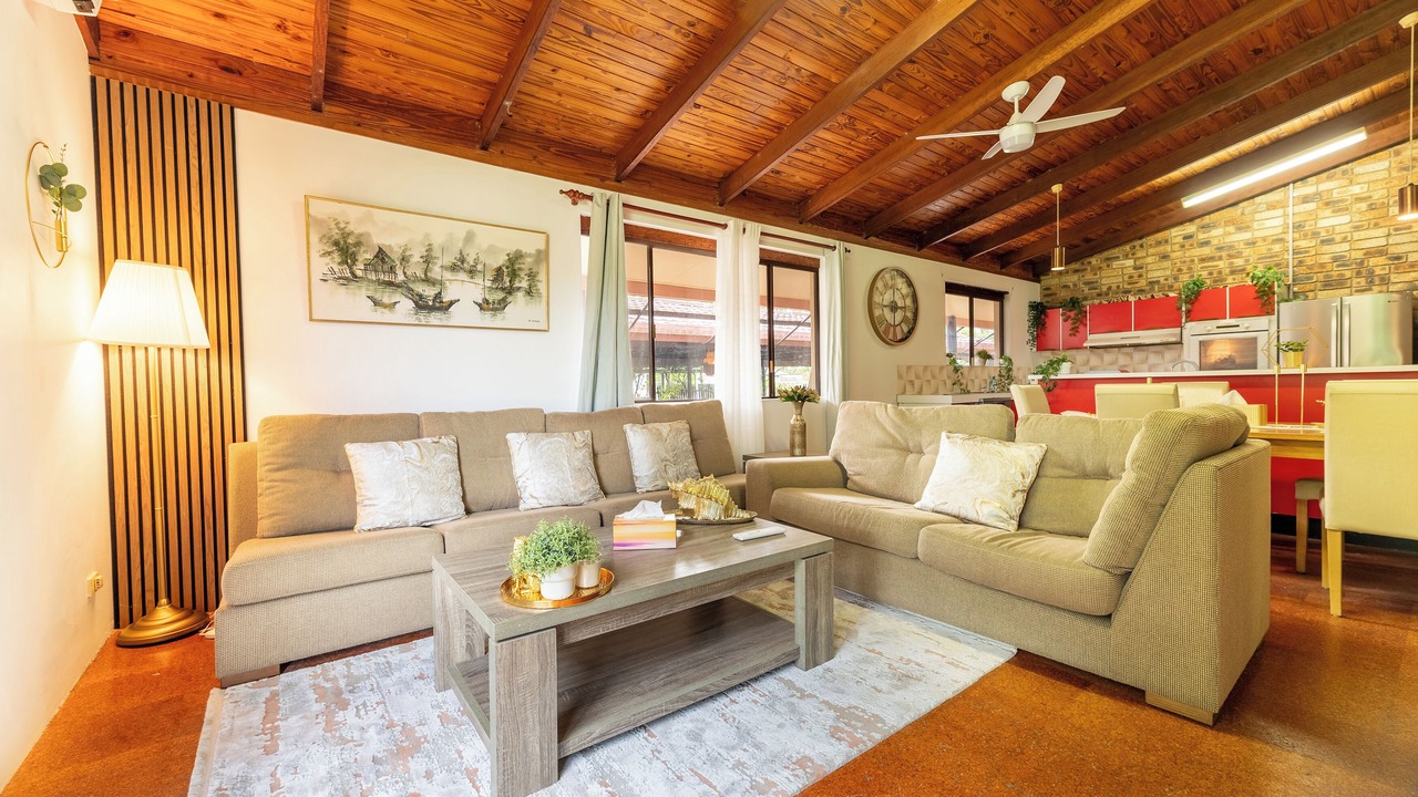 Photo of Livingroom in Loganholme