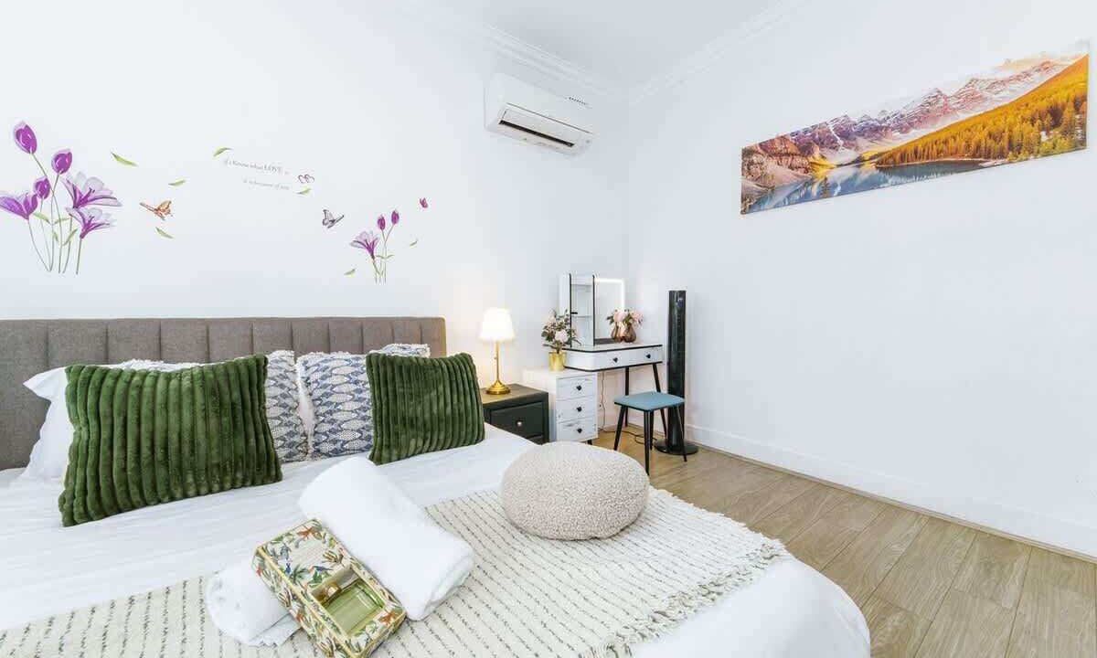 Photo of Bedroom in Burwood