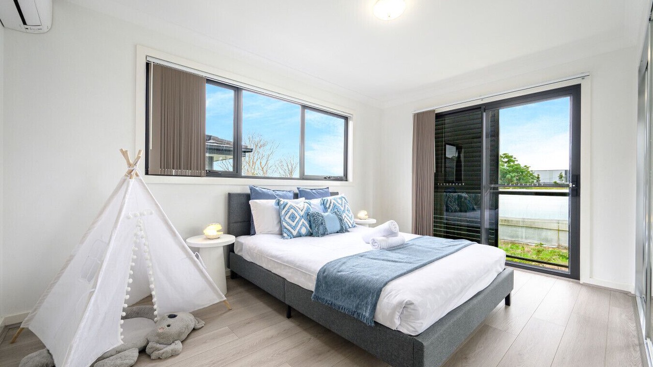 Photo of Bedroom in Austral