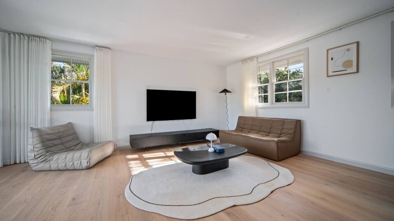 Photo of Livingroom in Chapel Hill