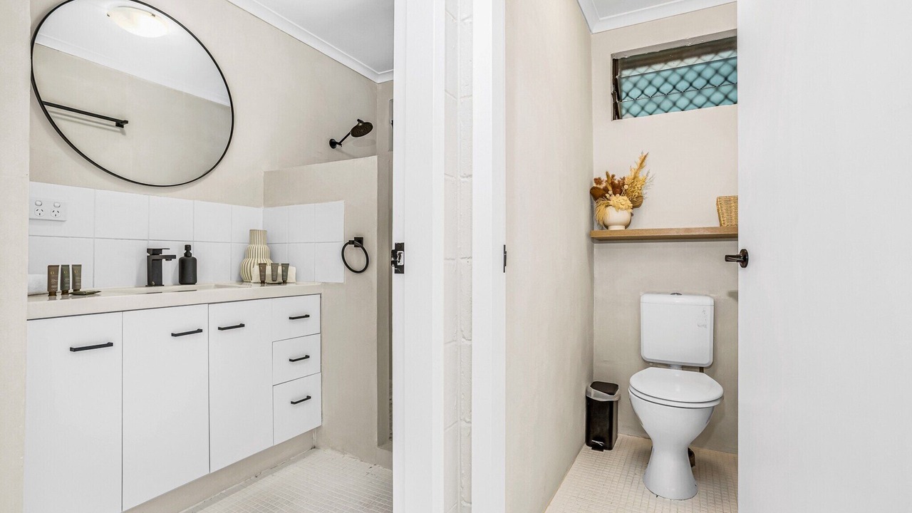 Photo of Bathroom in Holloways Beach
