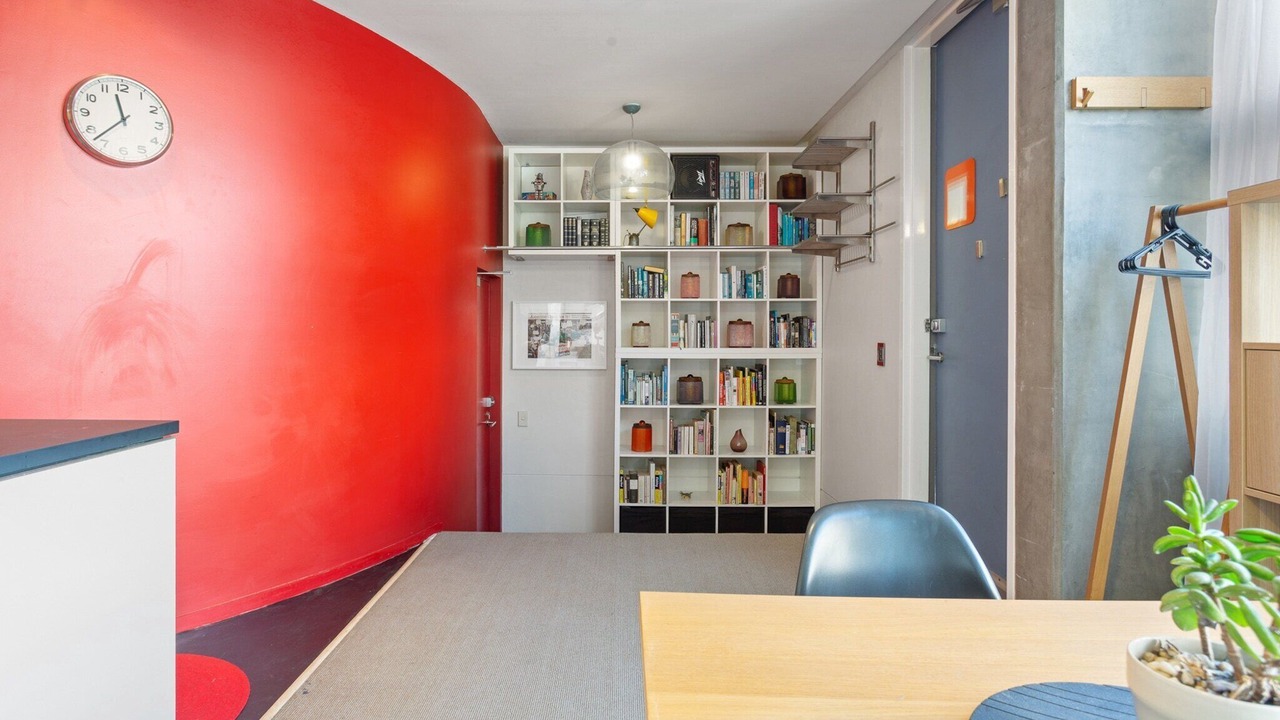 Photo of Livingroom in Newtown