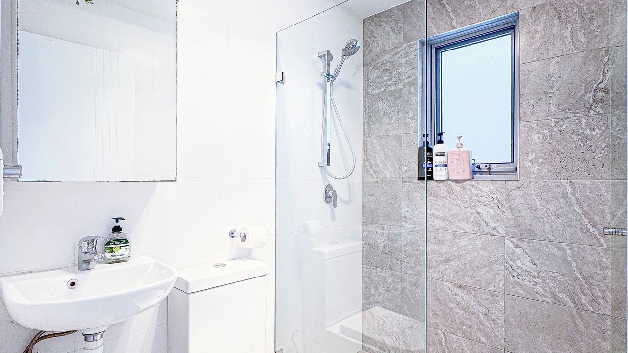 Photo of Bathroom in Arncliffe