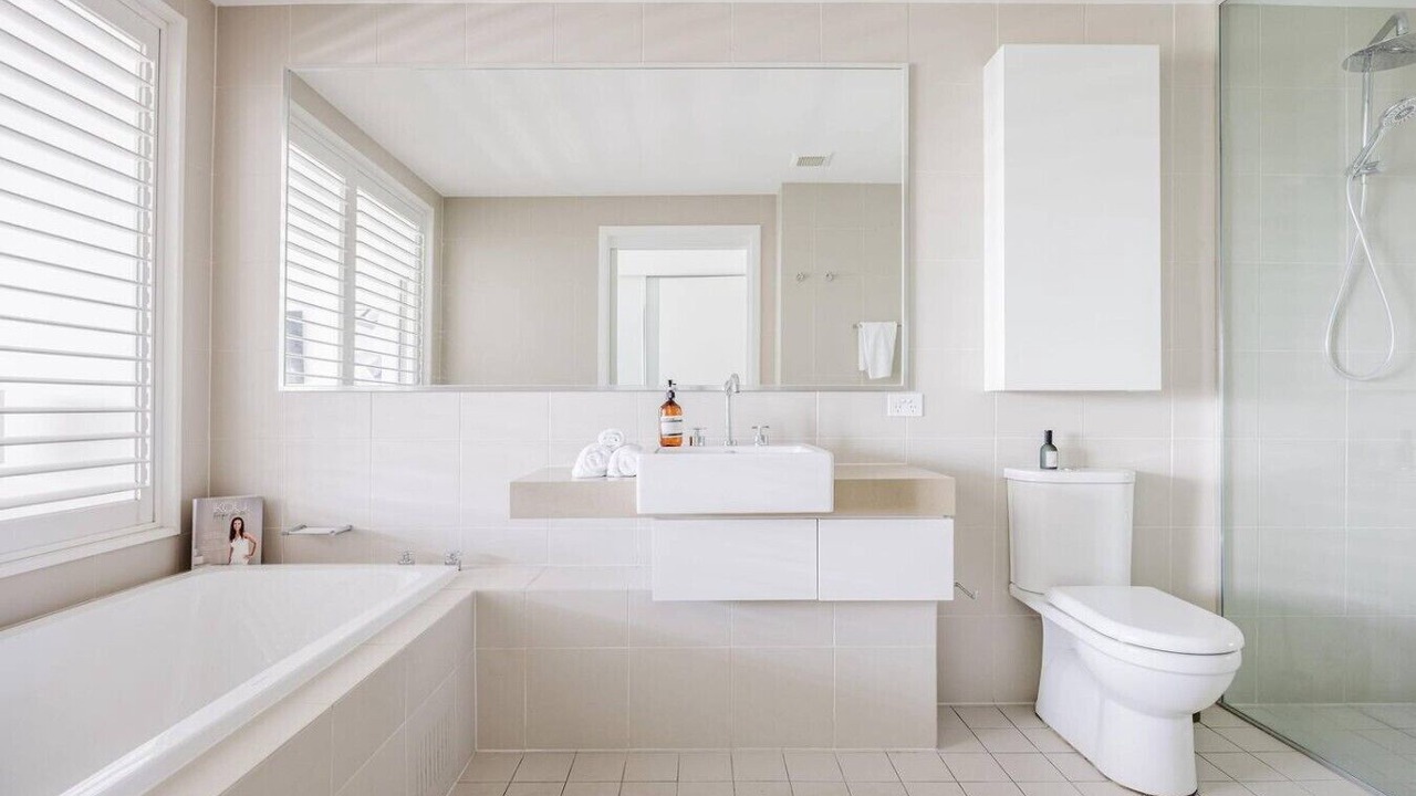 Photo of Bathroom in Magenta Shores