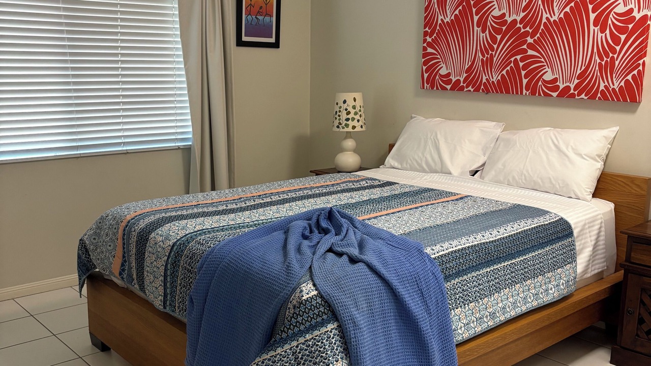 Photo of Bedroom in Trinity Beach