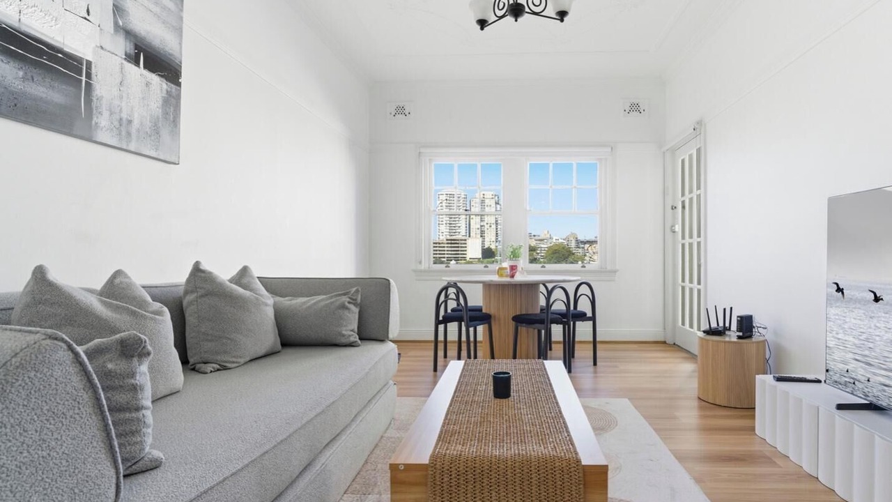 Photo of Livingroom in McMahons Point