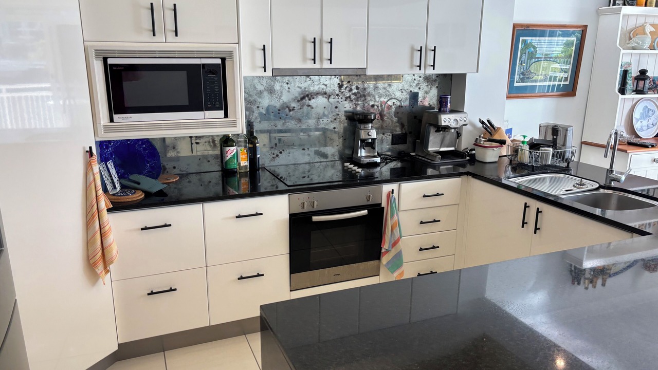 Photo of Kitchen in Biggera Waters