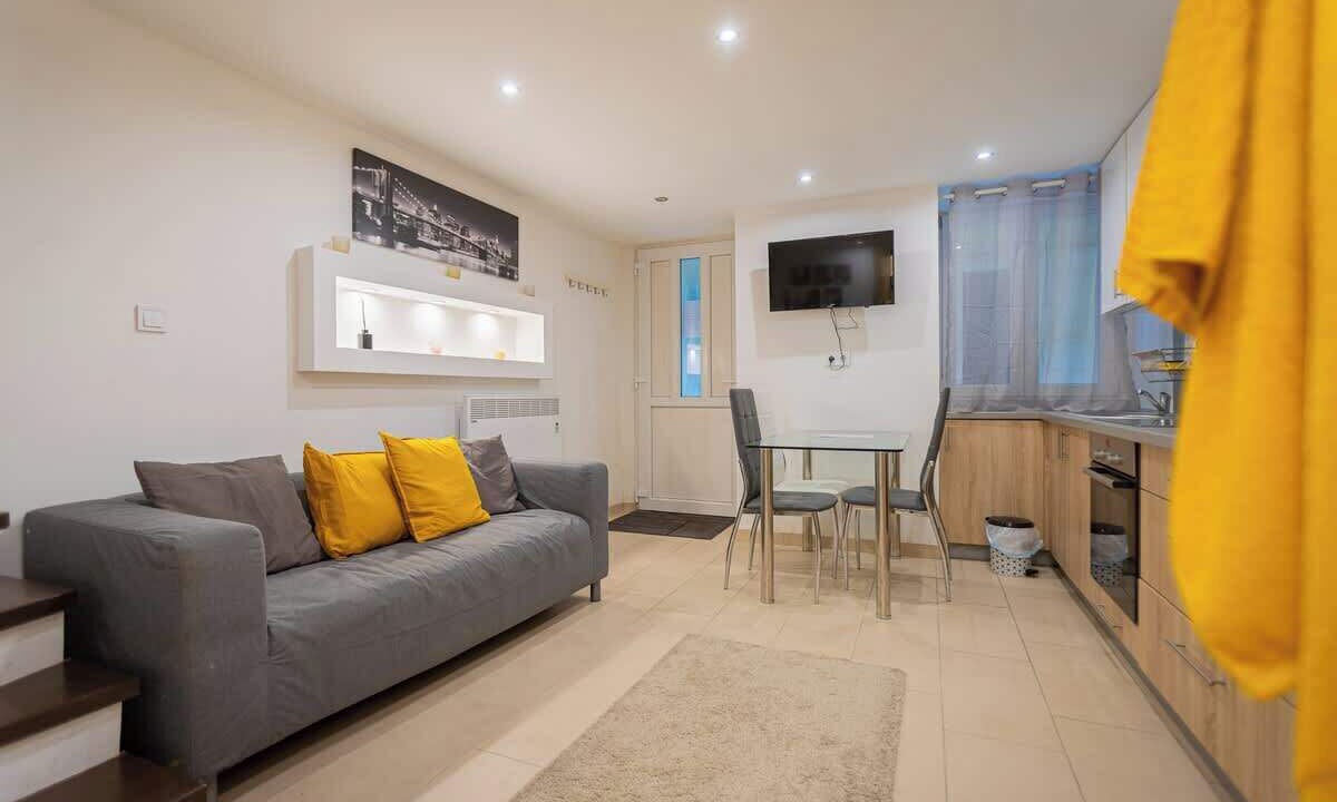 Photo of Livingroom in Nepszinhaz negyed