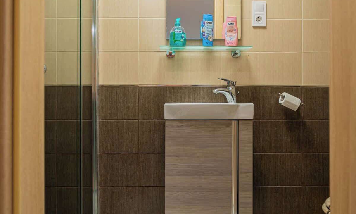 Photo of Bathroom in Nepszinhaz negyed