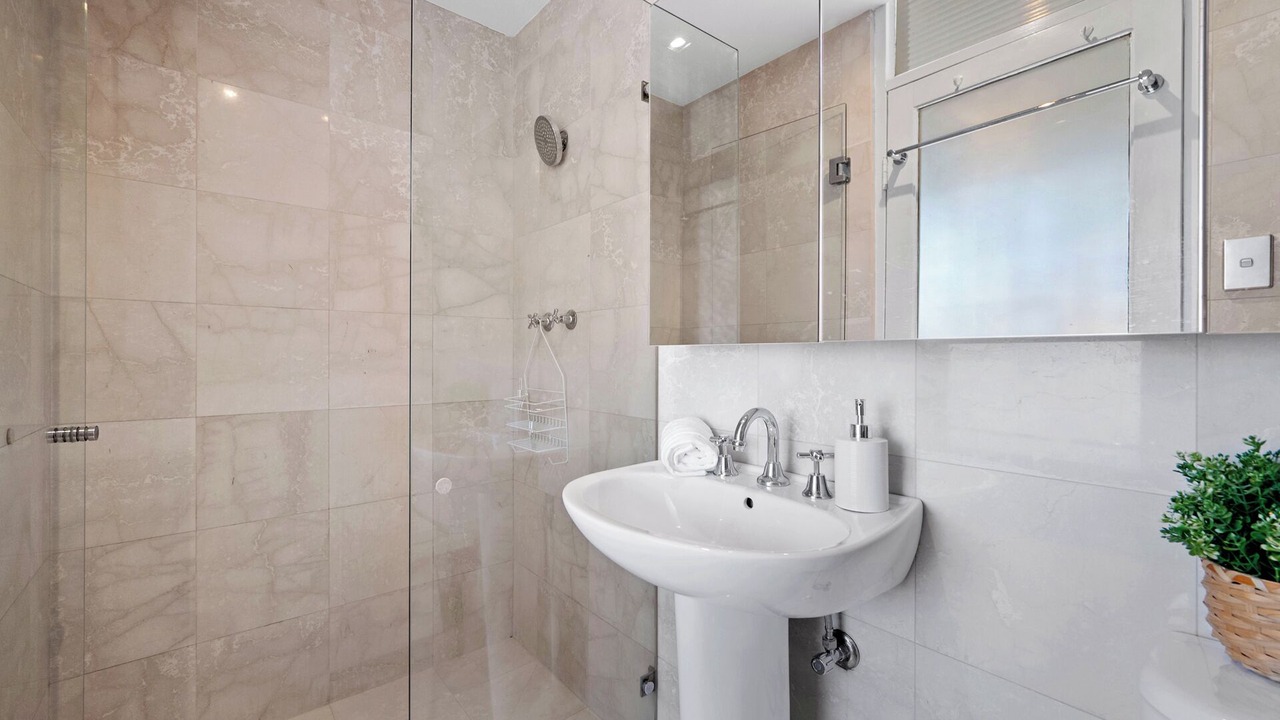 Photo of Bathroom in McMahons Point