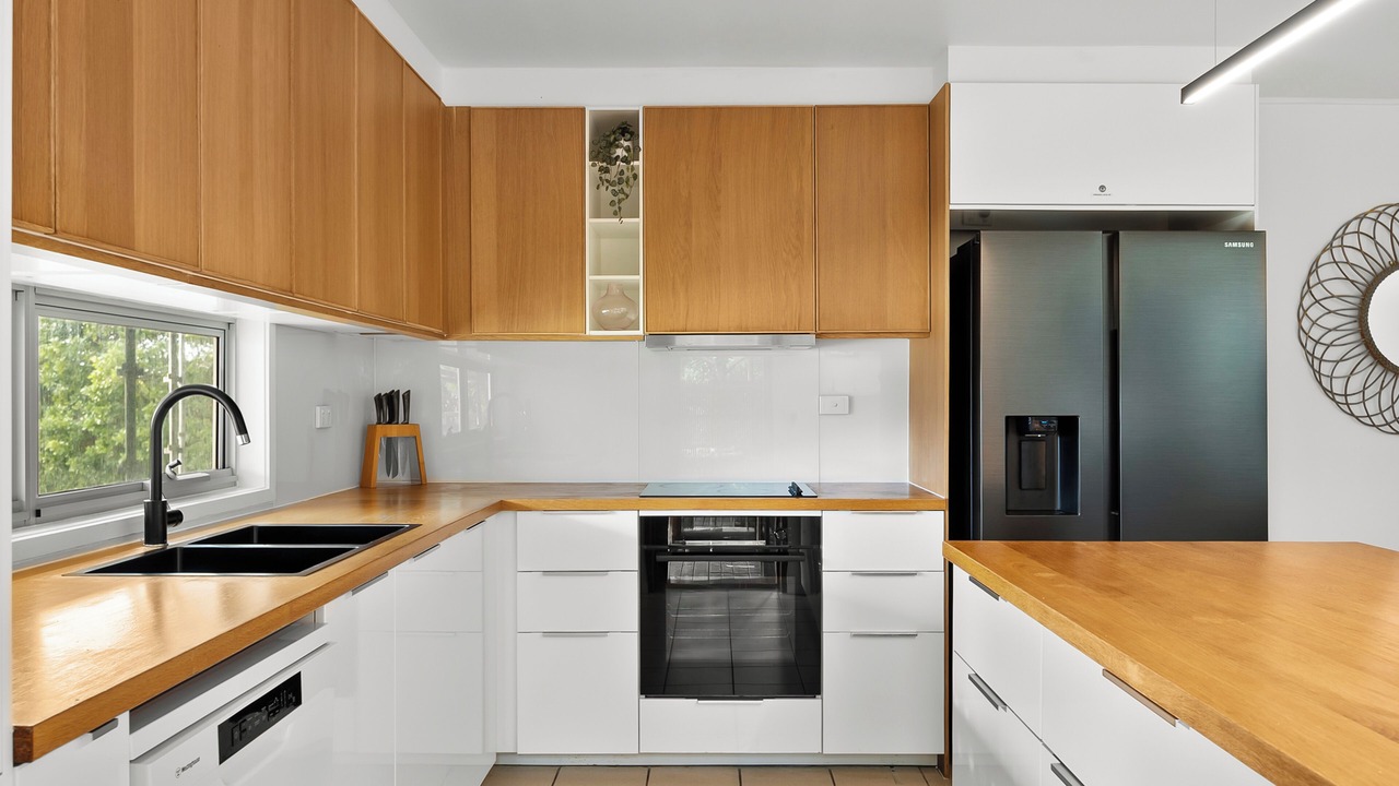 Photo of Kitchen in Twin Waters