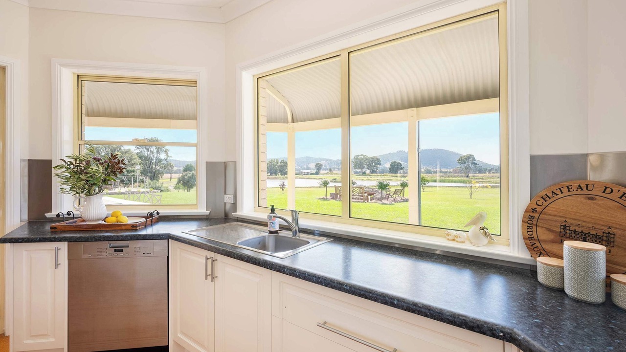 Photo of Kitchen in Erudgere