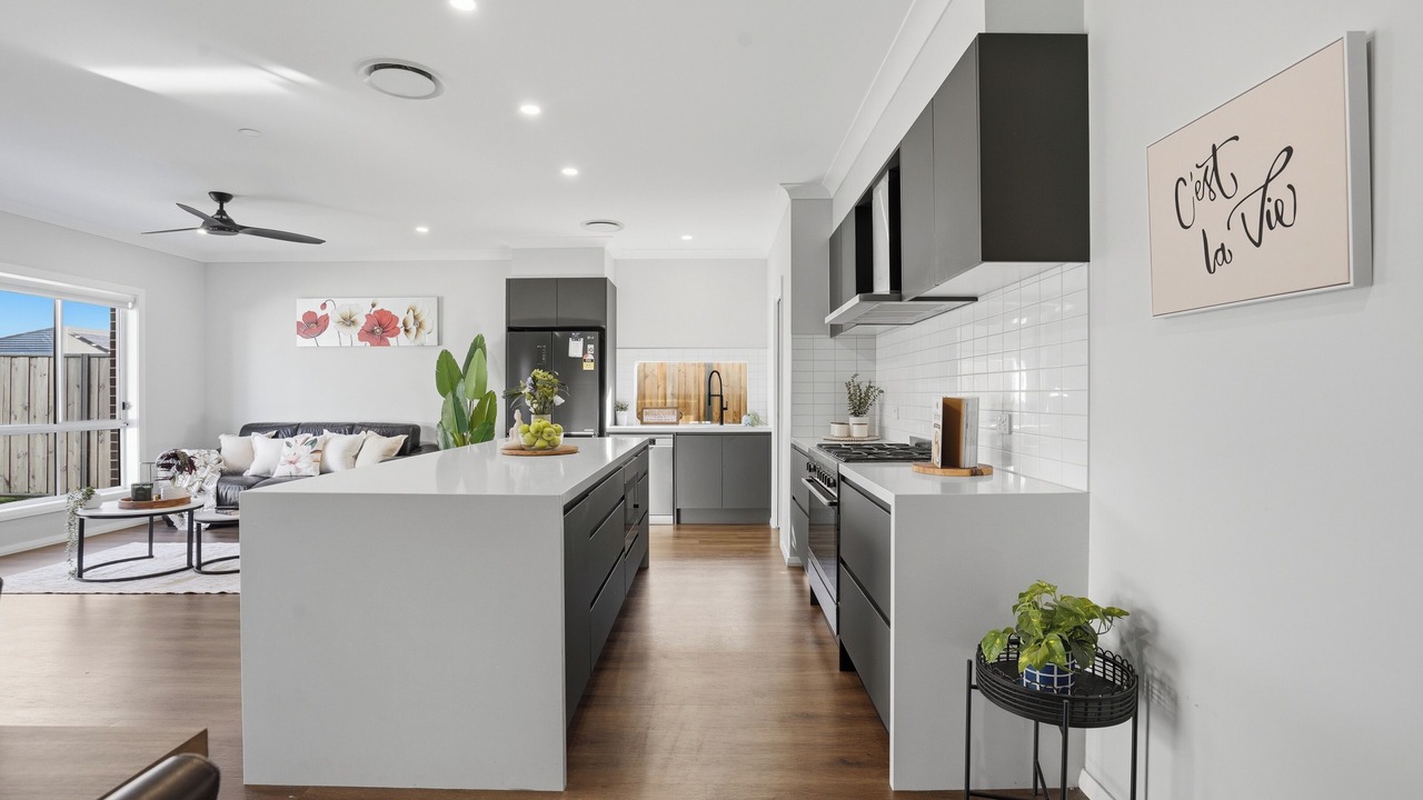 Photo of Kitchen in Gledswood Hills