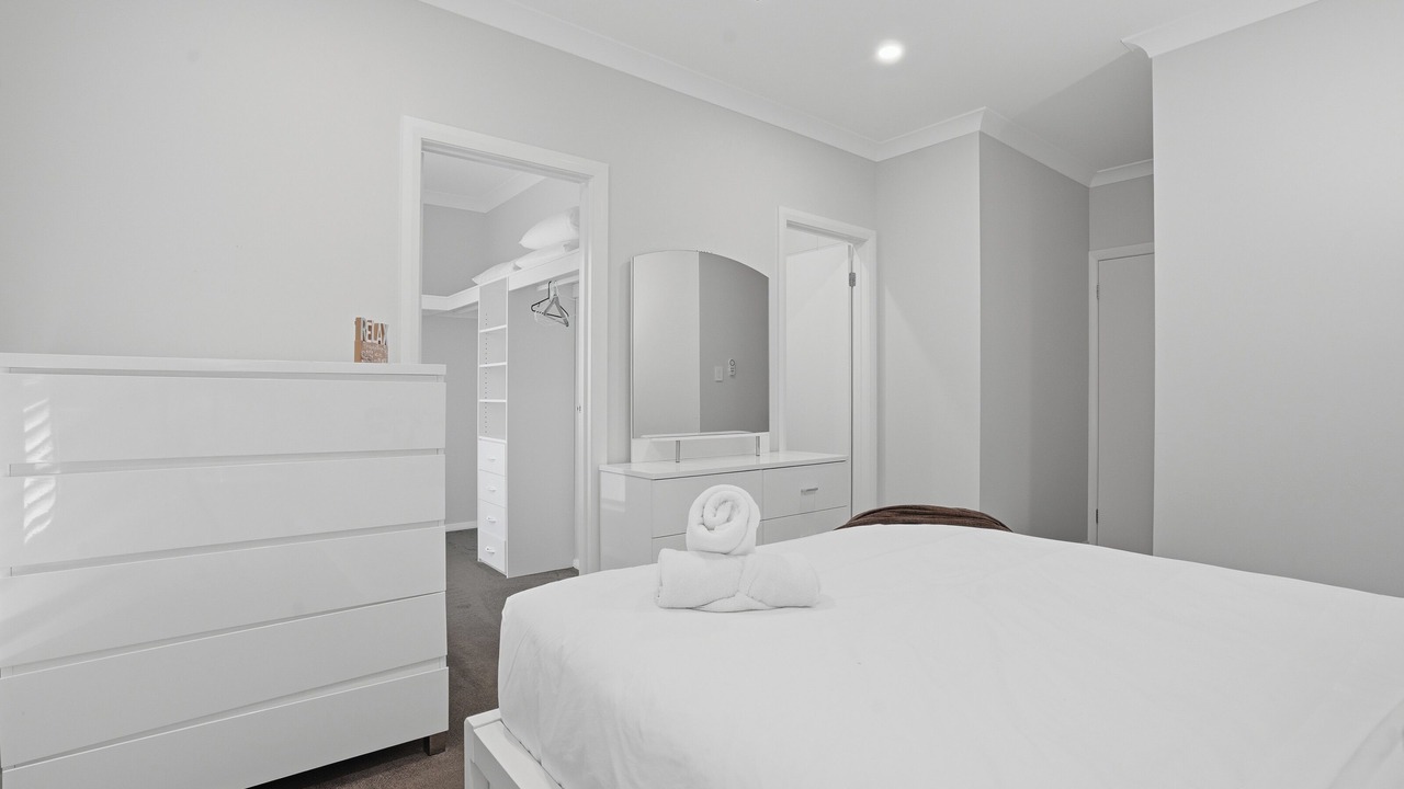 Photo of Bedroom in Gledswood Hills