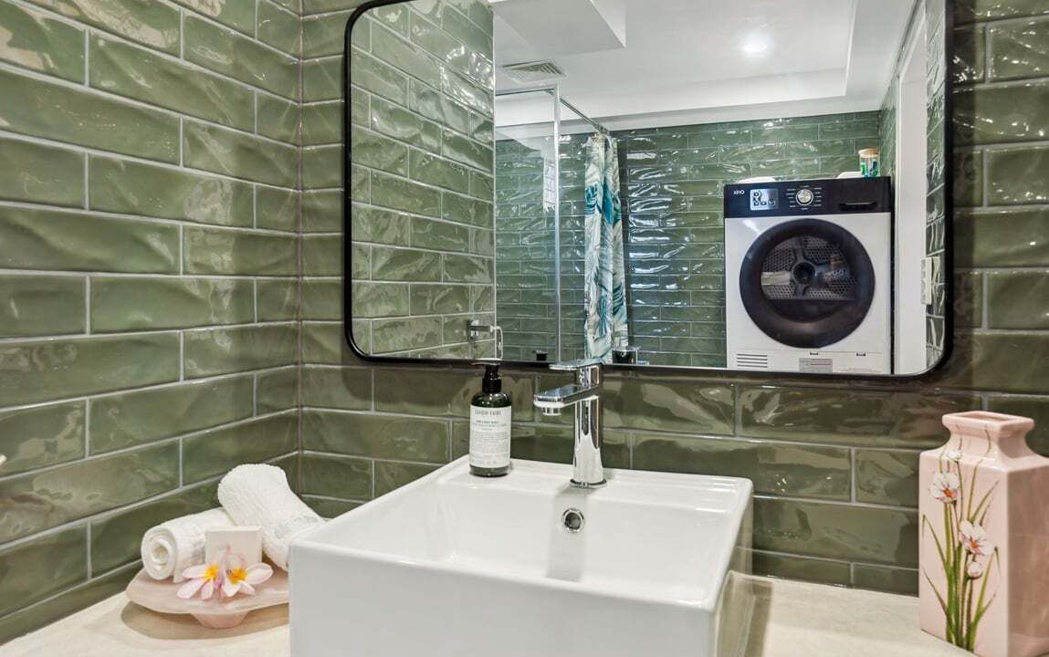 Photo of Bathroom in Burleigh Heads