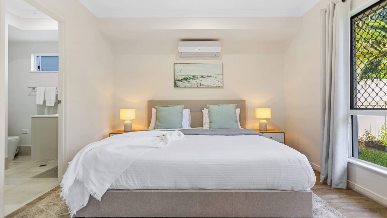 Photo of Bedroom in Palm Cove