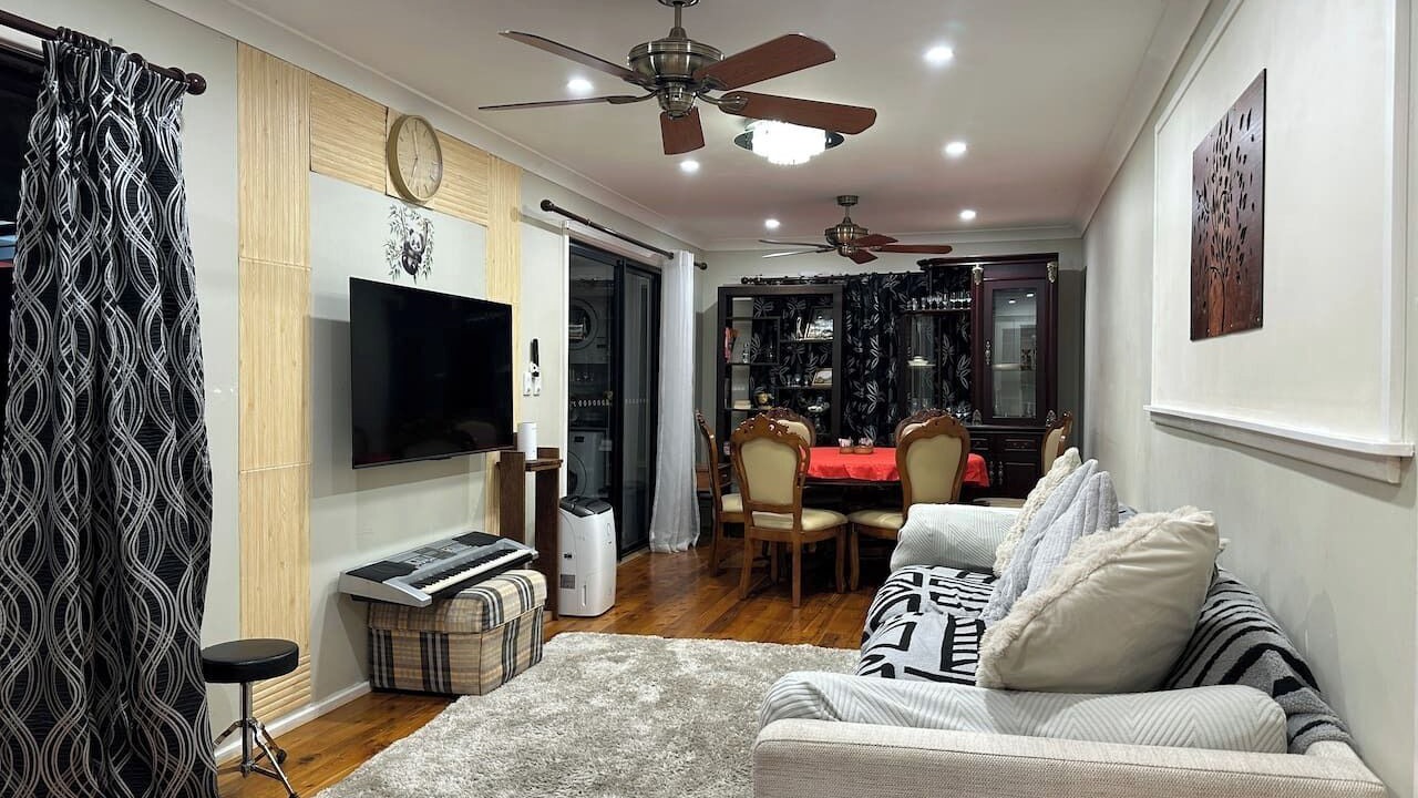 Photo of Livingroom in Kingswood