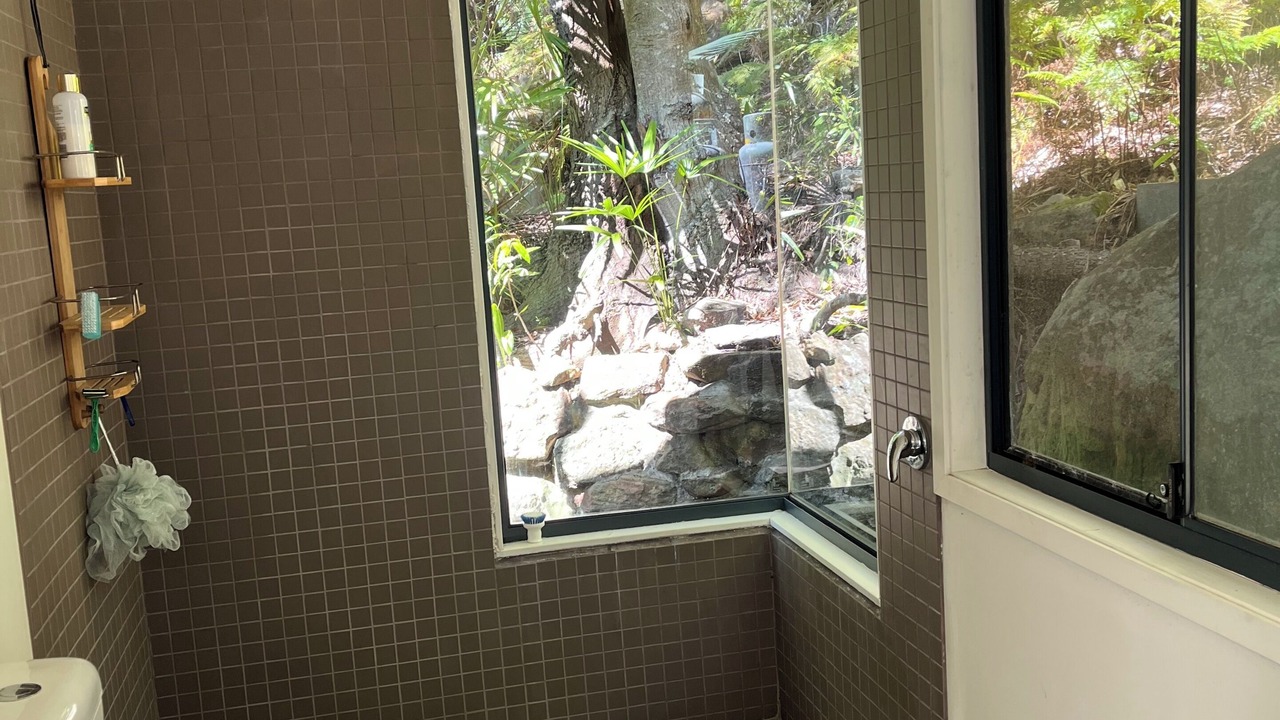 Photo of Bathroom in Patonga