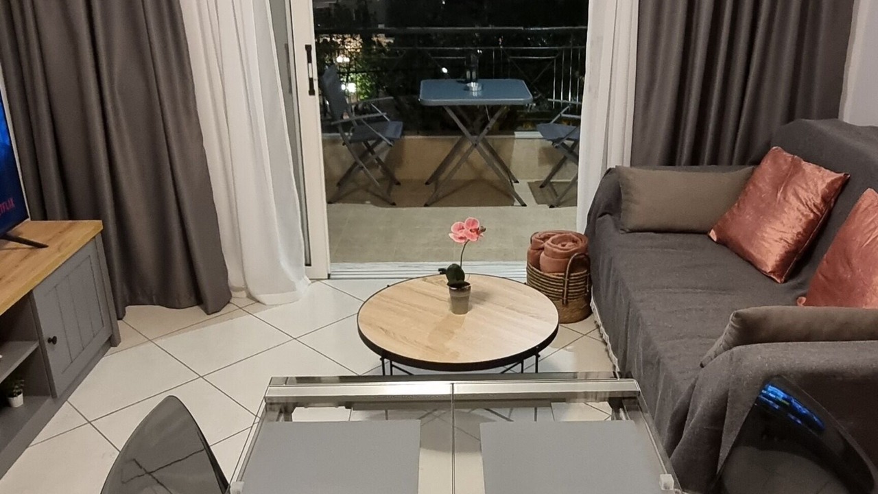Photo of Livingroom in Keratsini-Drapetsona