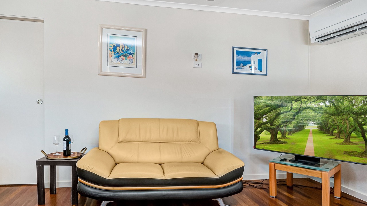 Photo of Livingroom in Aitkenvale