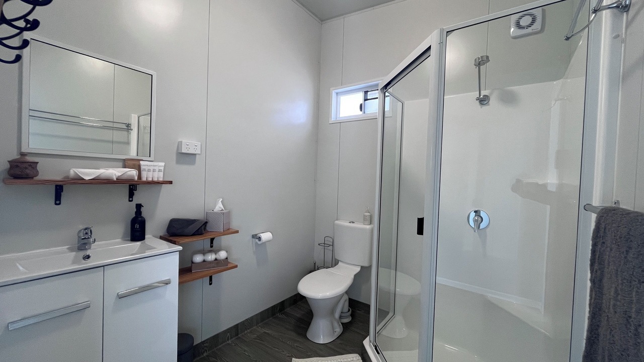 Photo of Bathroom in Pinnacle