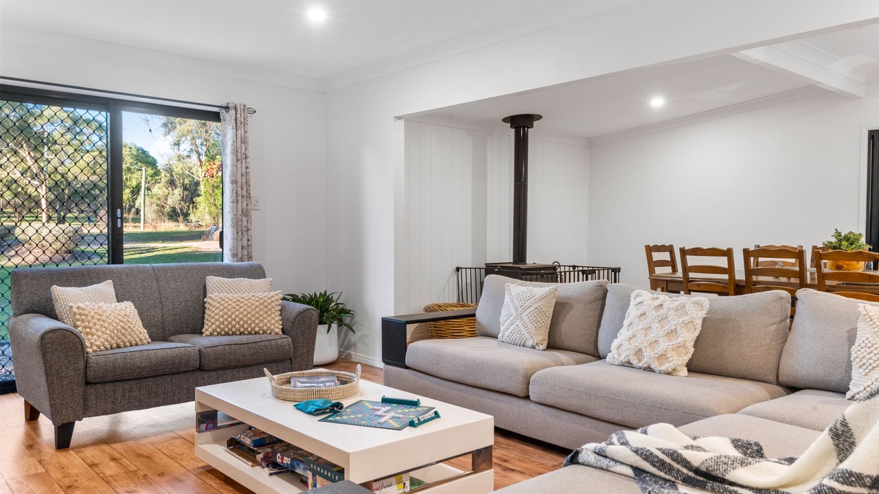 Photo of Livingroom in Ballandean