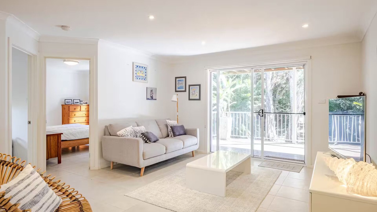 Photo of Livingroom in Macmasters Beach