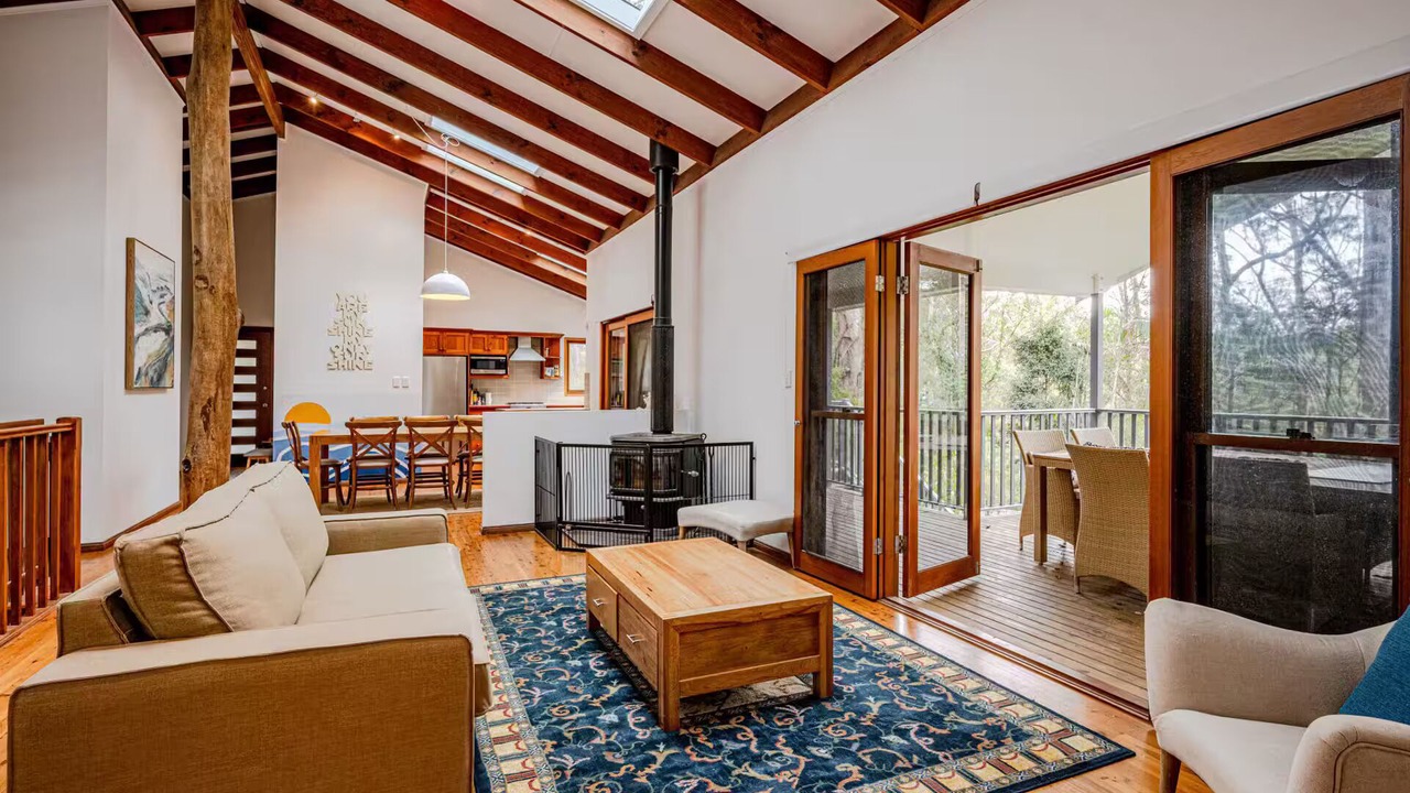 Photo of Livingroom in Macmasters Beach