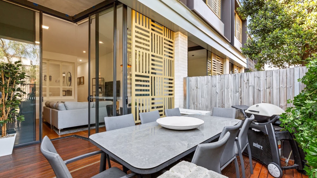 Photo of Outdoor in Kensington