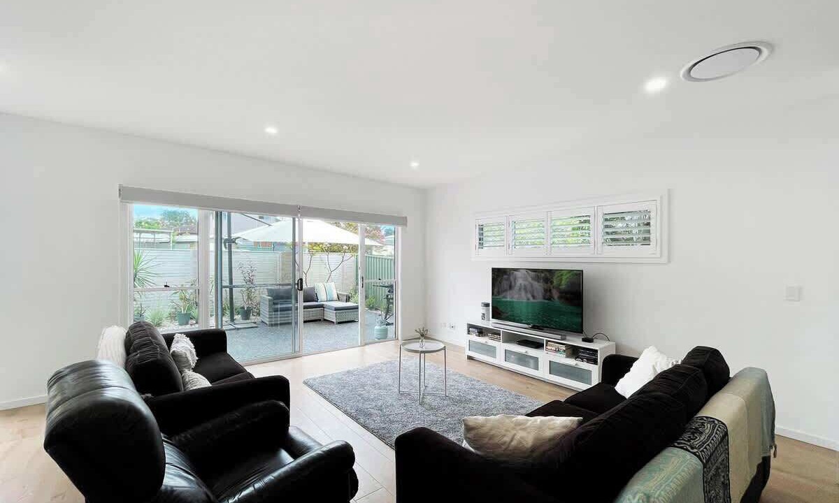 Photo of Livingroom in Shellharbour