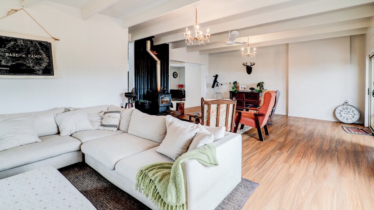 Photo of Livingroom in Mount Archer
