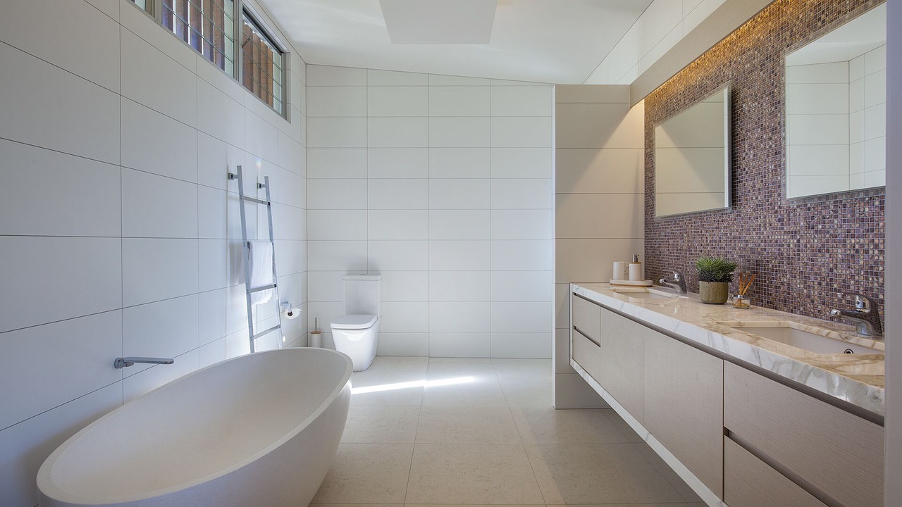 Photo of Bathroom in Coolum Beach