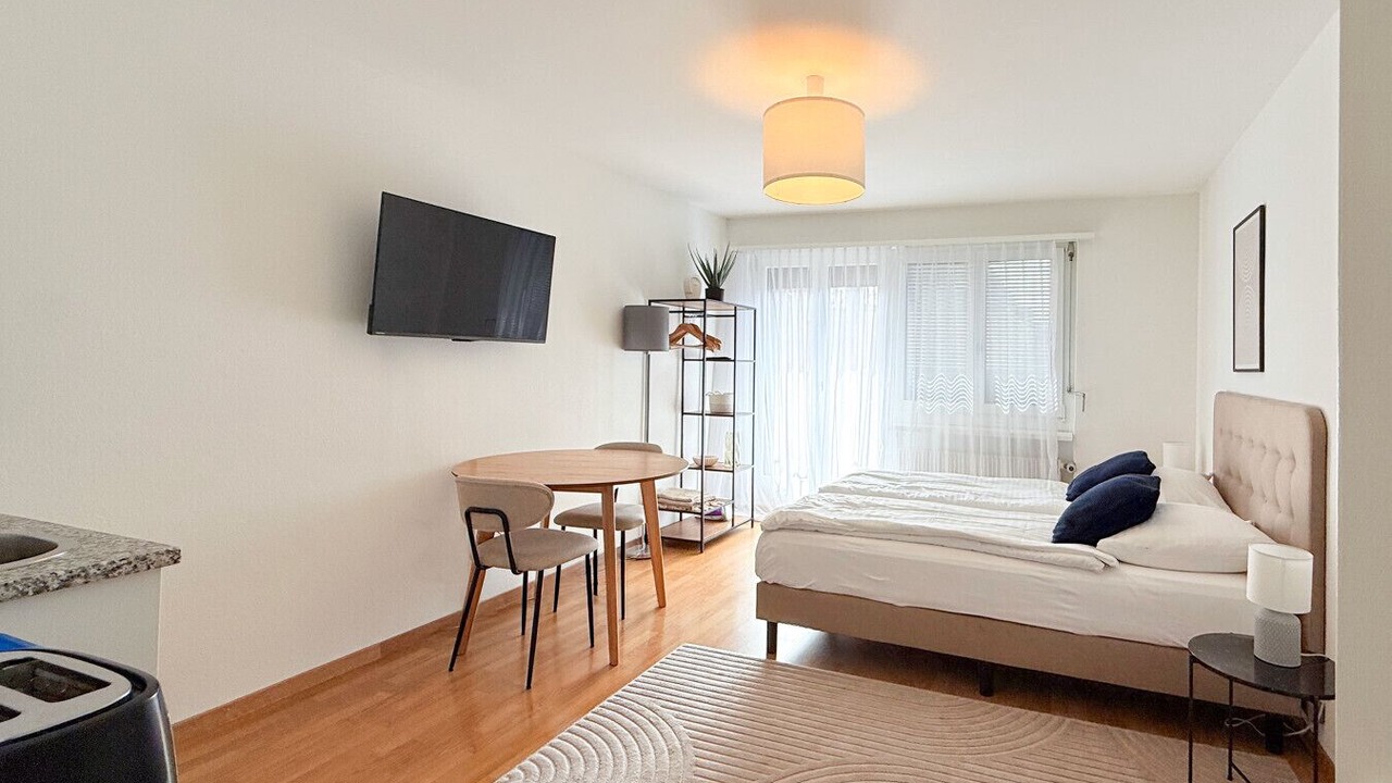 Photo of Bedroom in District 6