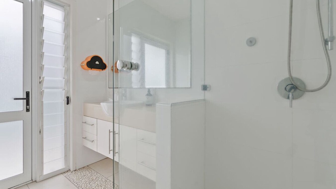 Photo of Bathroom in Eight Mile Plains