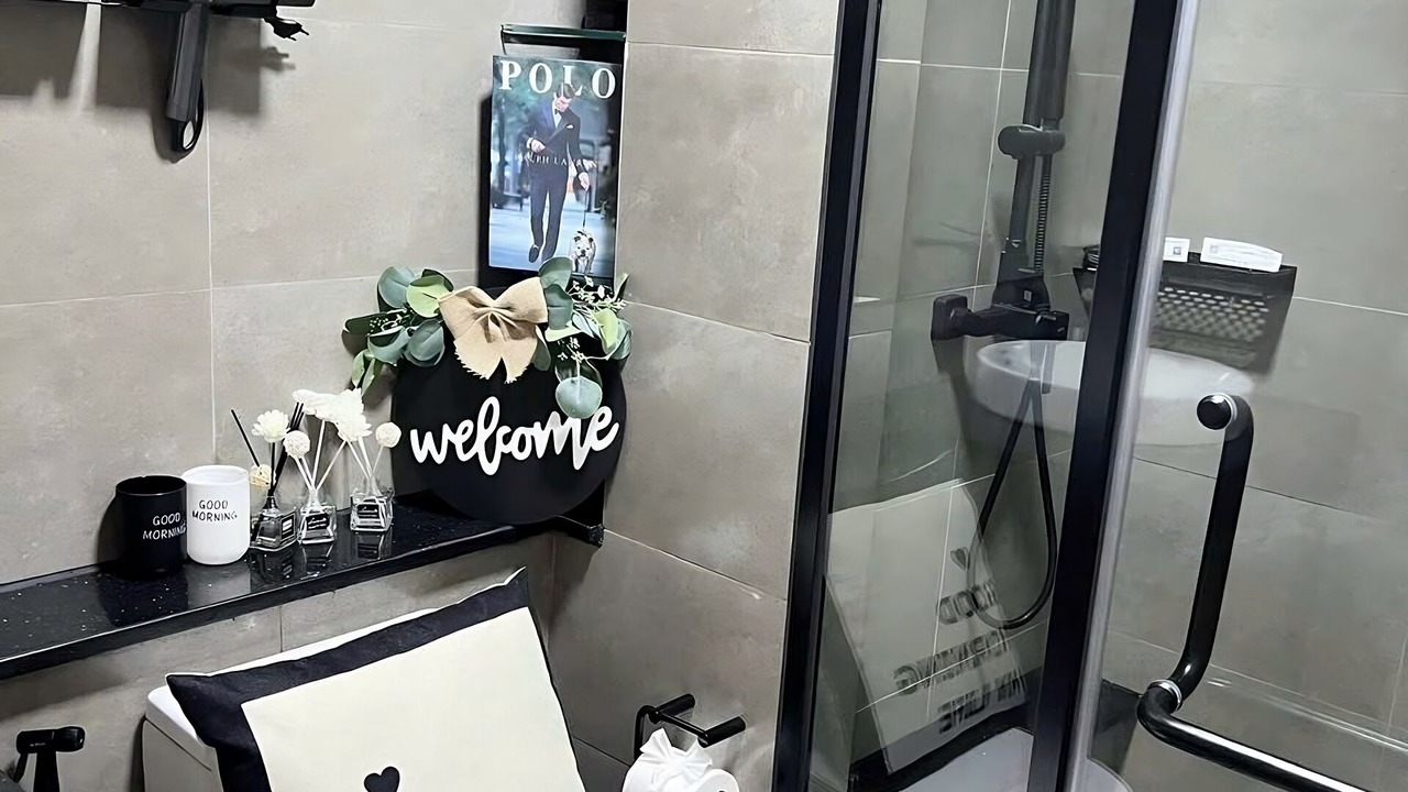 Photo of Bathroom in District 4