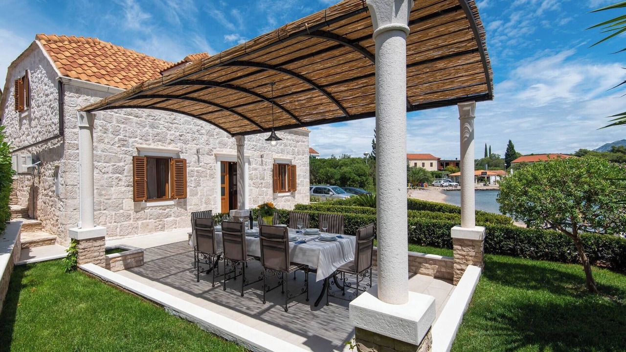 Photo of Outdoor in Loviste