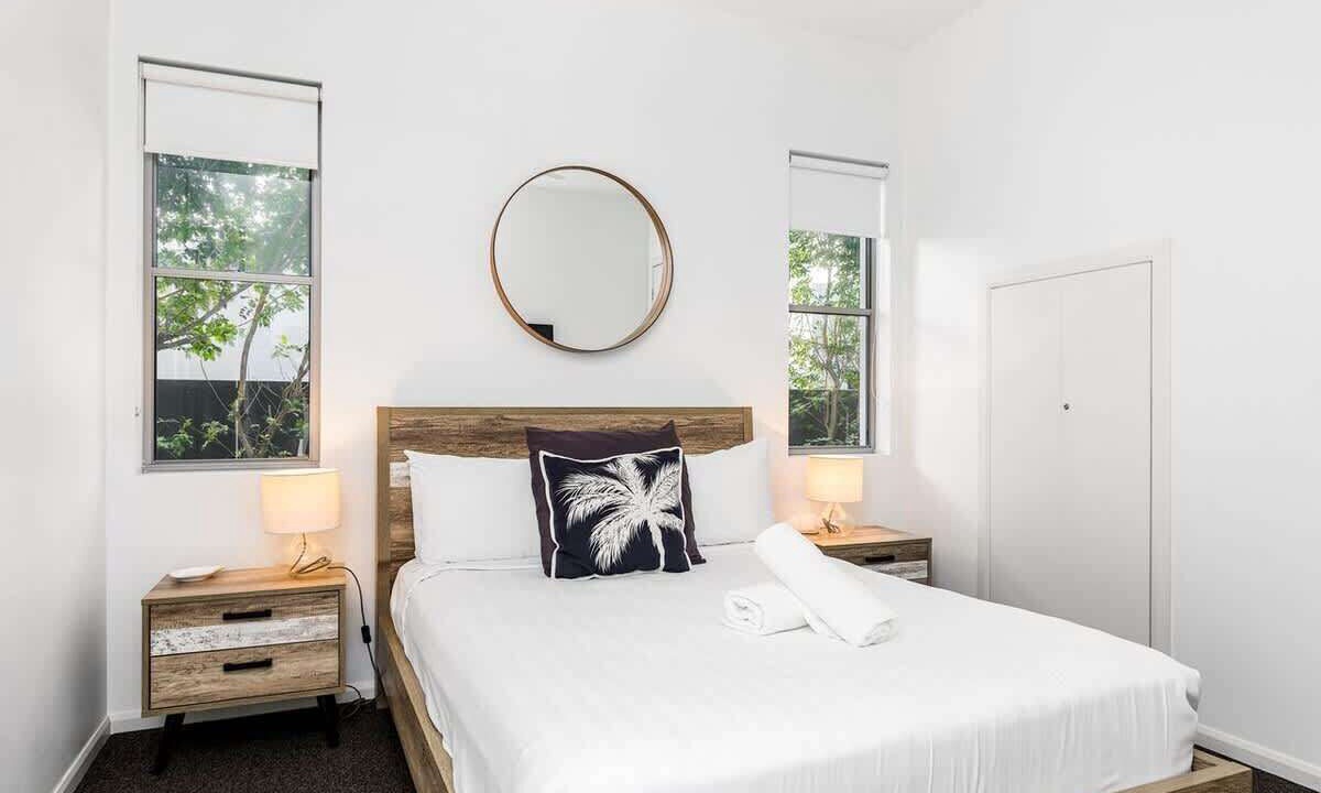 Photo of Bedroom in Broadbeach Waters