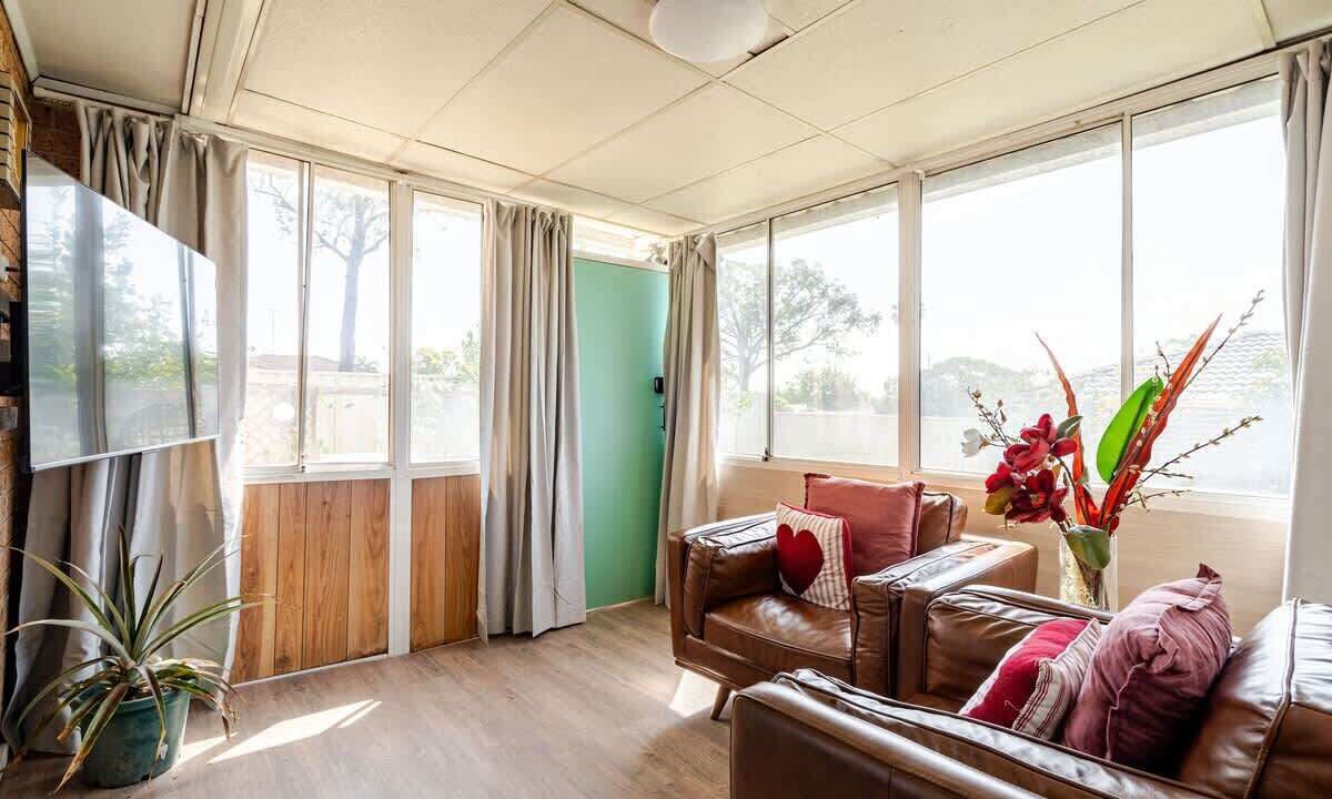Photo of Livingroom in Plumpton