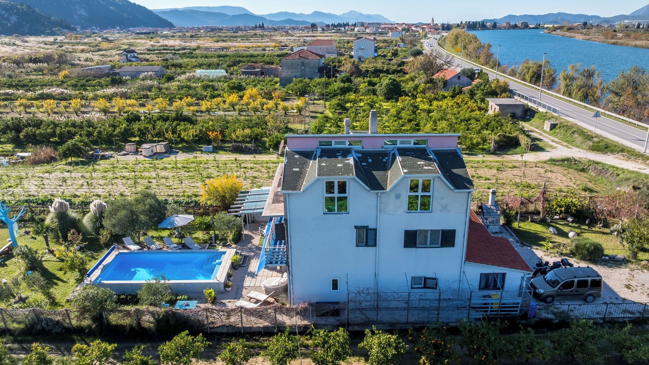 Photo of Outdoor in Opuzen